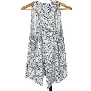 Marika Tank Top XL Racerback Crossover Scarf Hem White Black Athletic Sport Yoga